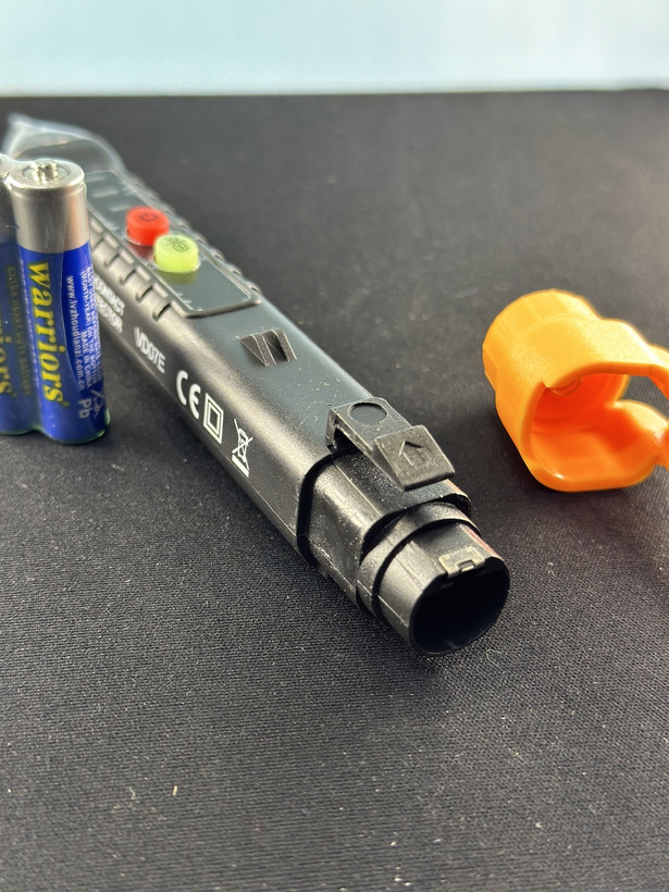 تستر فازیاب القایی دیجیتال مدل Voltage Detector AC 12-1000V