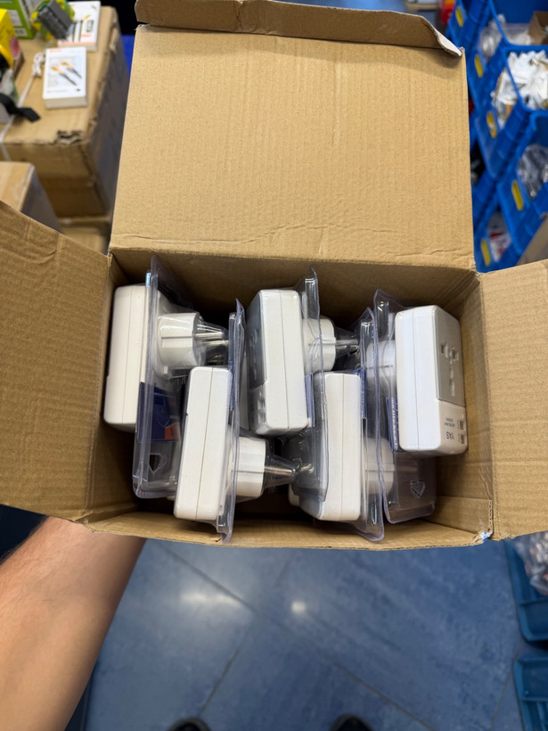 تبدیل 3 ب 2 یاس 2 پورت usb