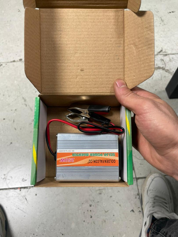 مبدل برق 250 وات 12V به 220V تک عمده