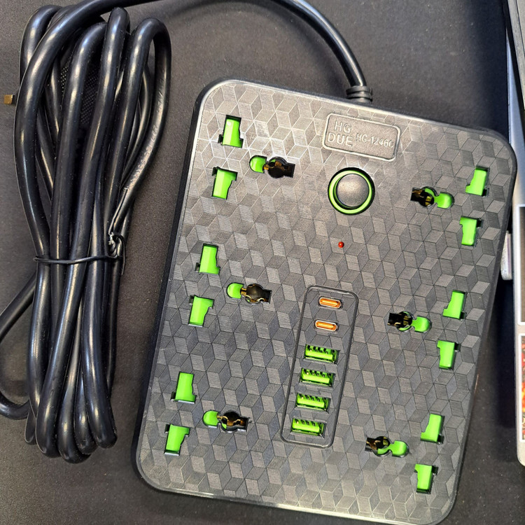 6 راهی برق HGDUE مدل HG-1246C با ۶ خروجی USB + TYPE-C تک و عمده